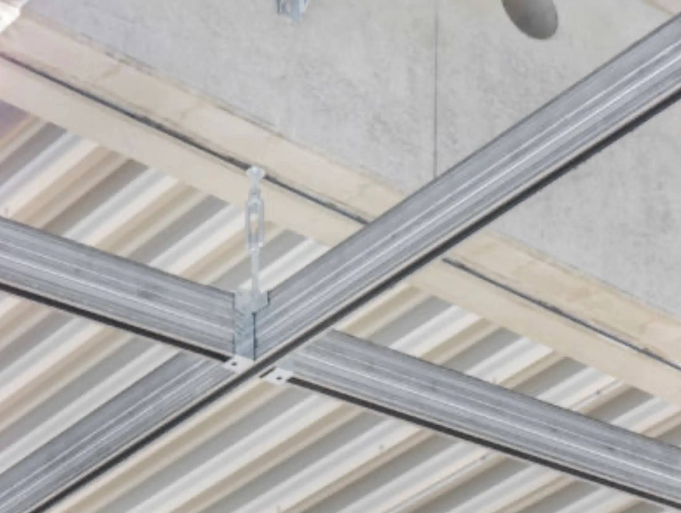 Hankins-Trockenbau_Industriedecke_1